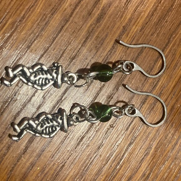 Dios De Los Muertos Dancing Skeleton and Green Glass Earrings - Picture 2 of 2